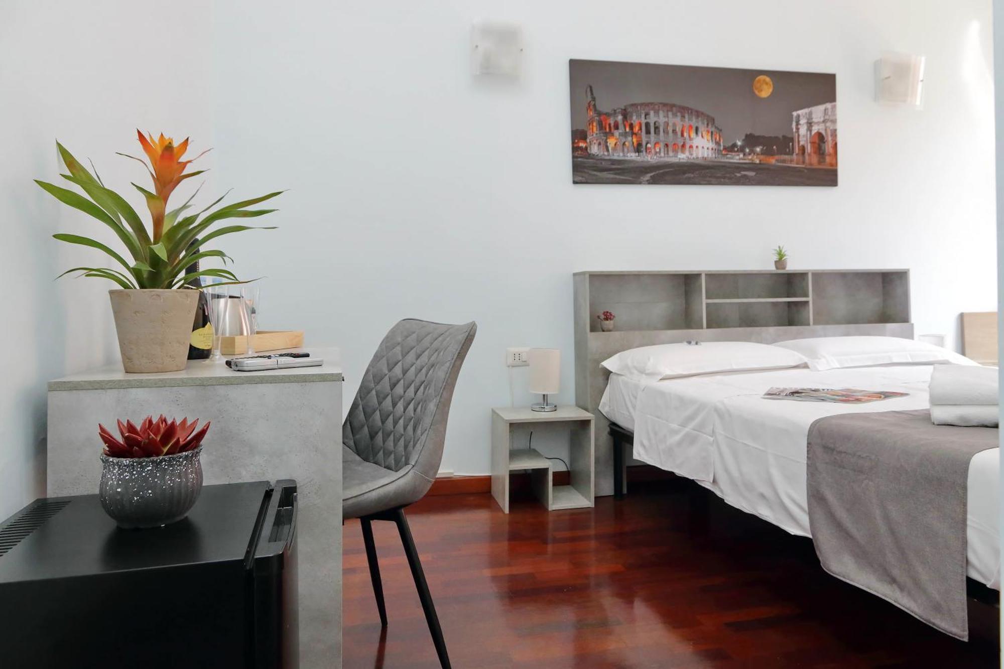 Lhg Comfy Rooms Rome Exterior photo