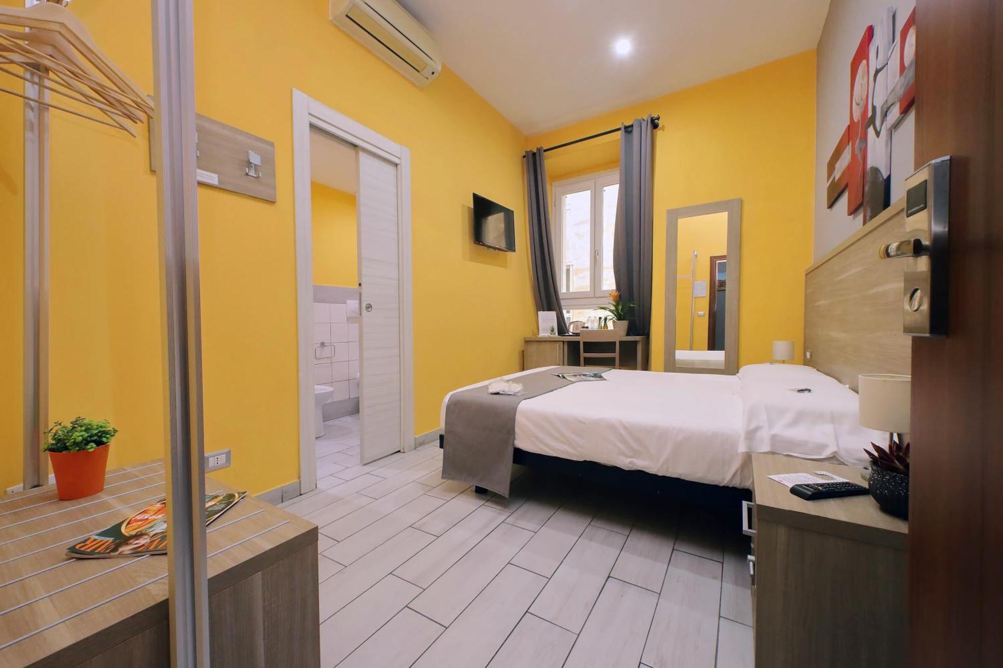 Lhg Comfy Rooms Rome Exterior photo