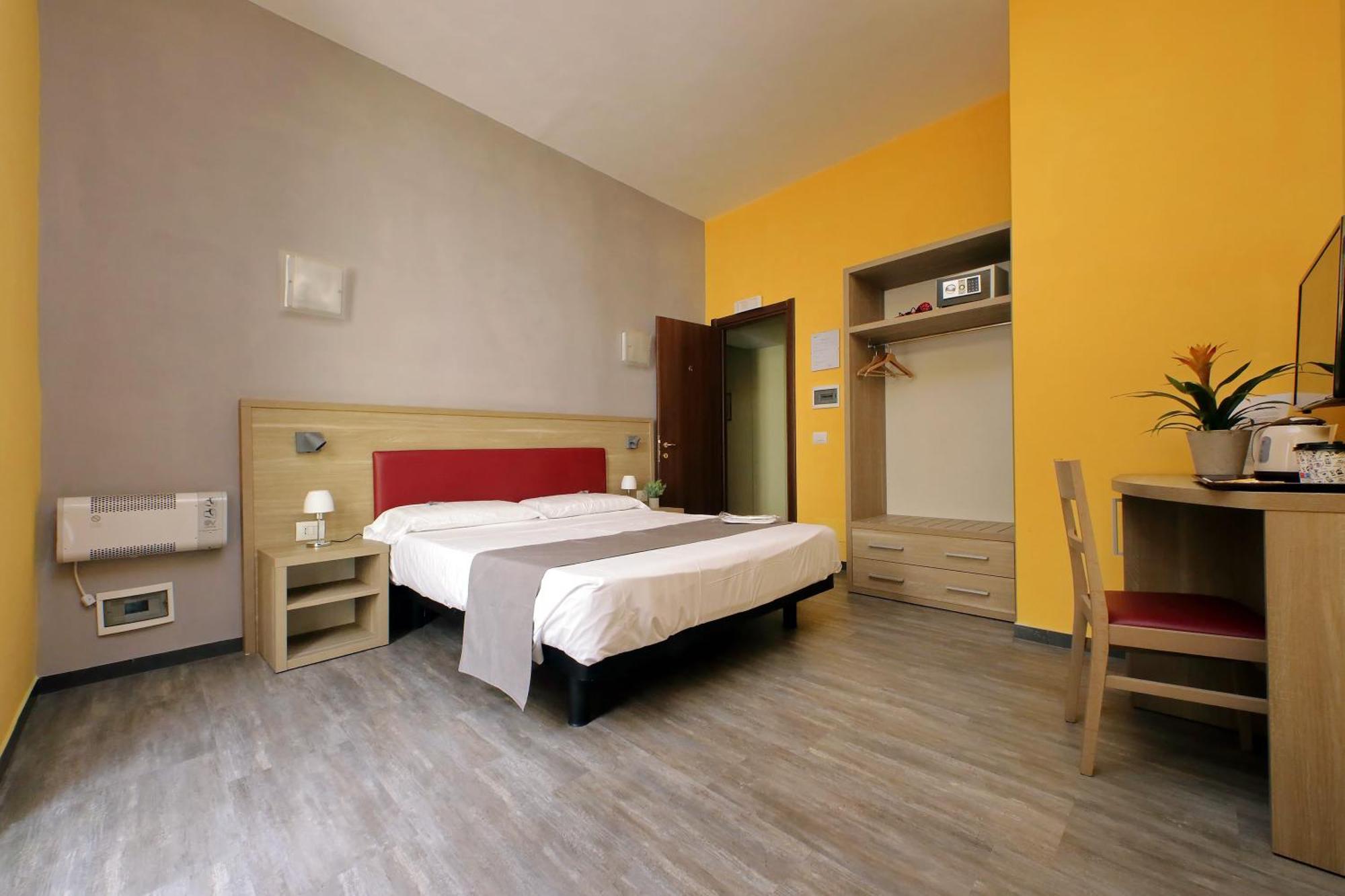 Lhg Comfy Rooms Rome Exterior photo