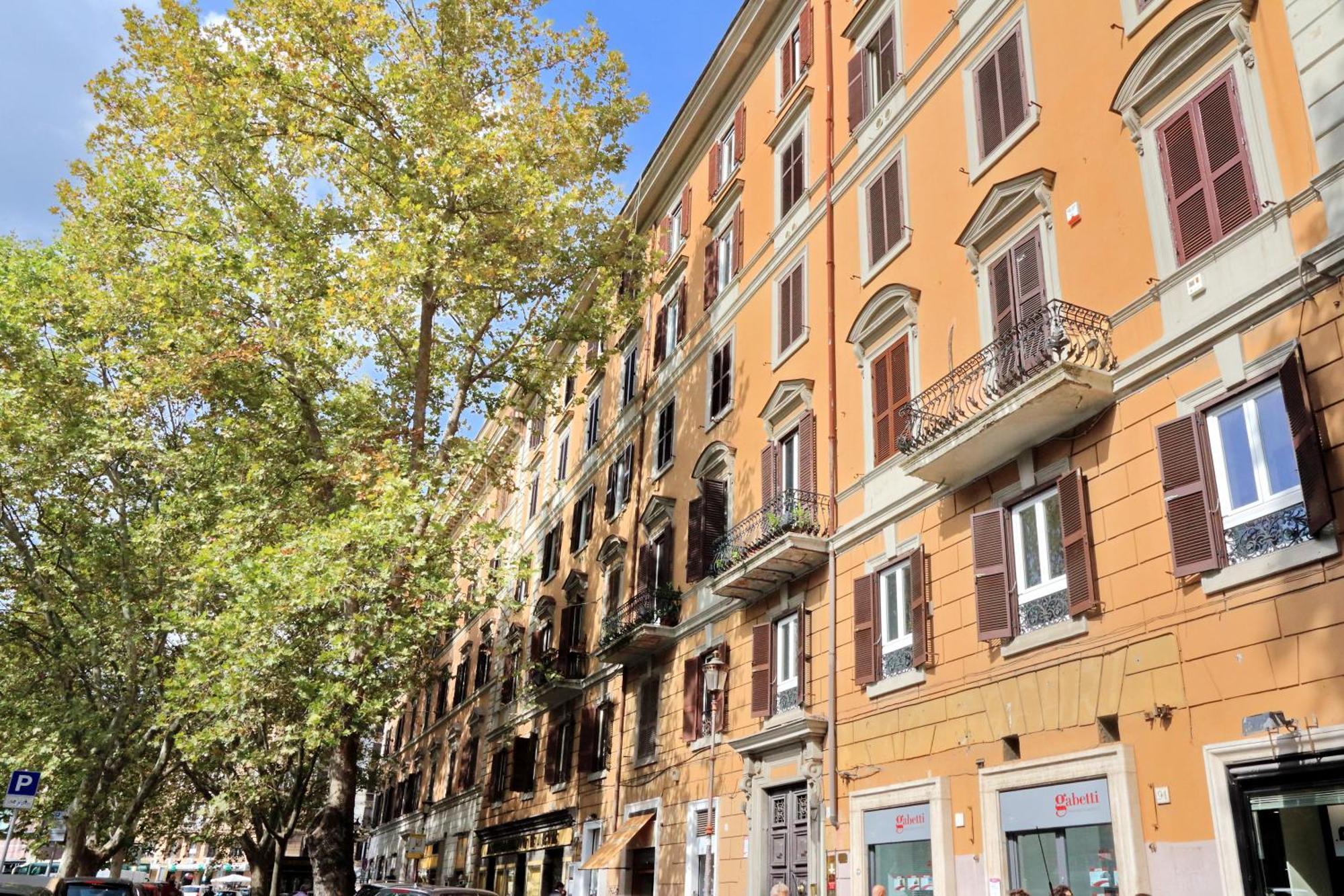 Lhg Comfy Rooms Rome Exterior photo